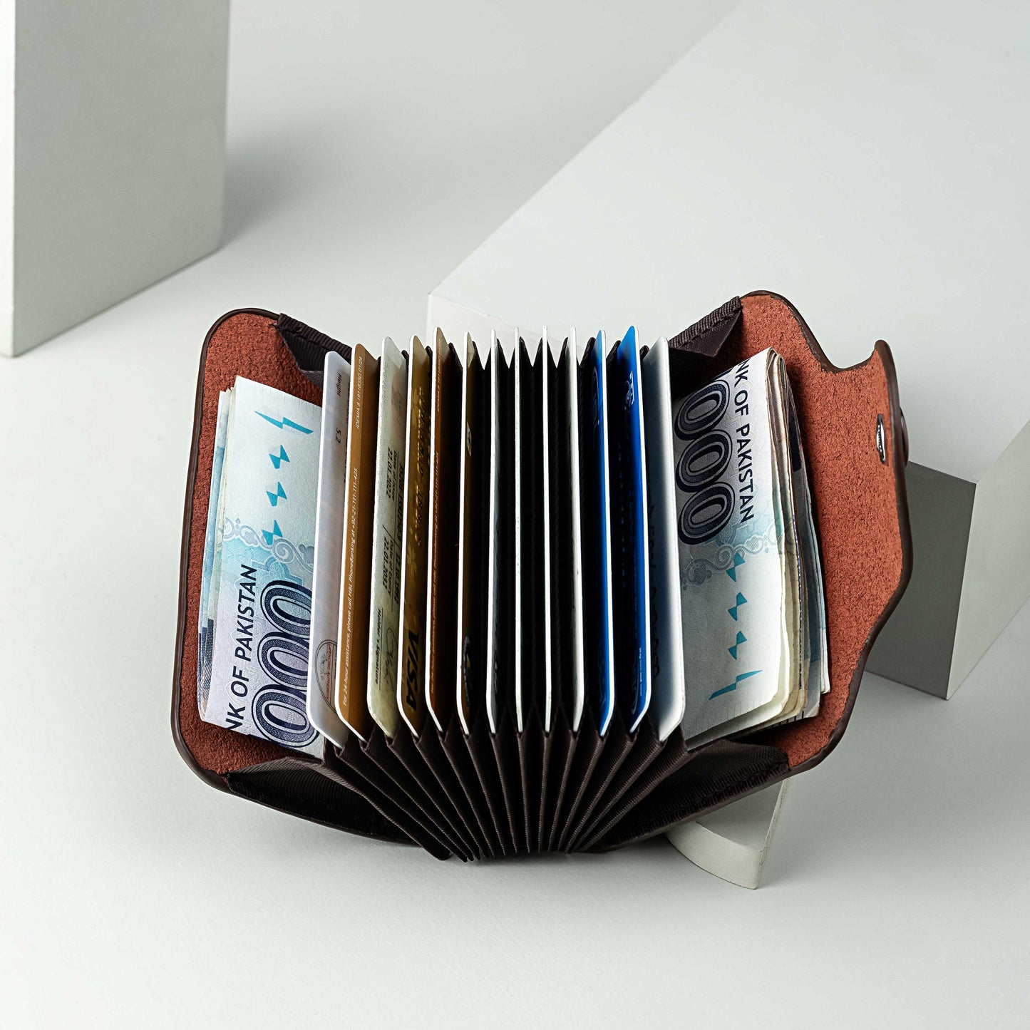 Pioneer Multi Card Holder with cash pockets