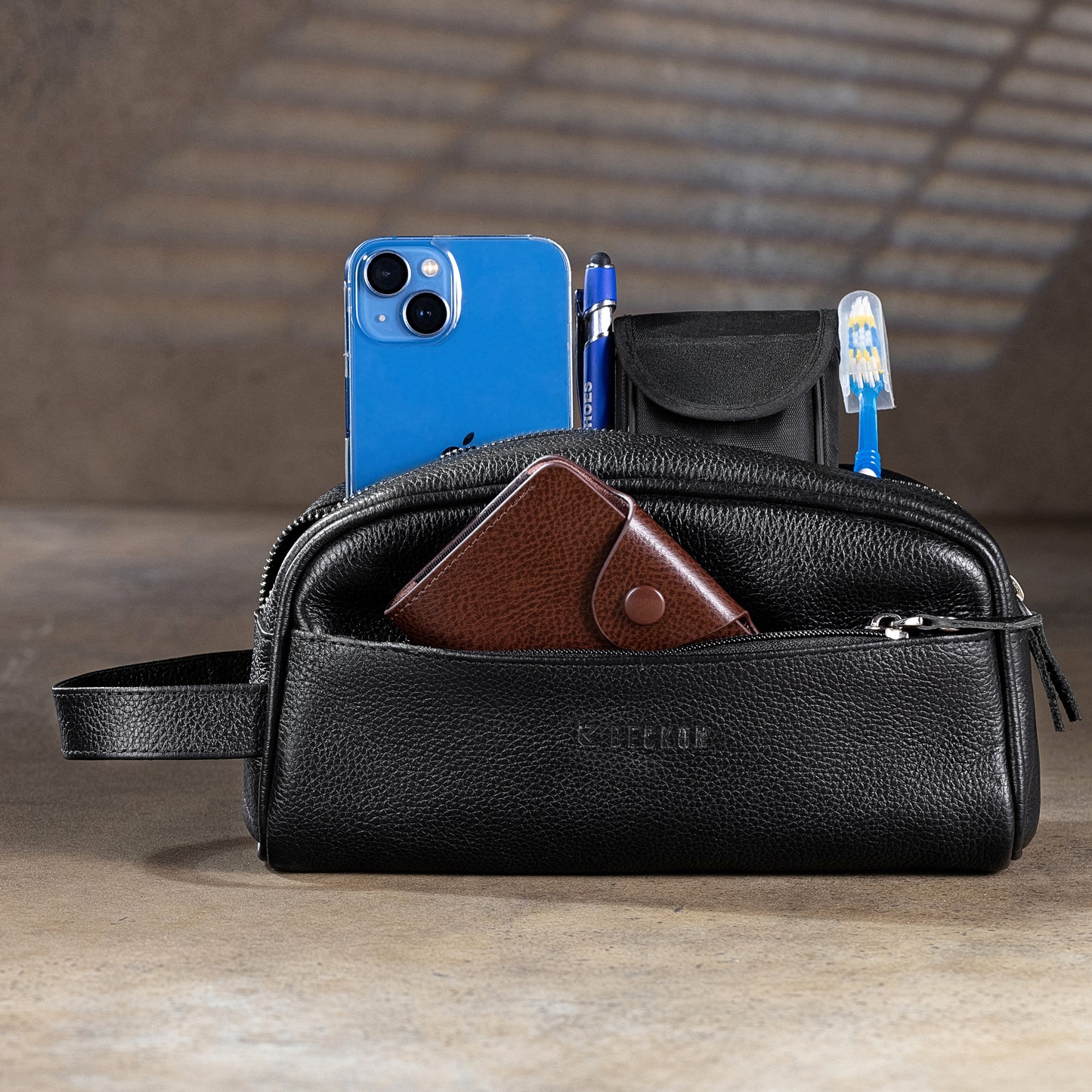 Men's Leather Toiletry Bag – Premium Travel Dopp Kit Organizer